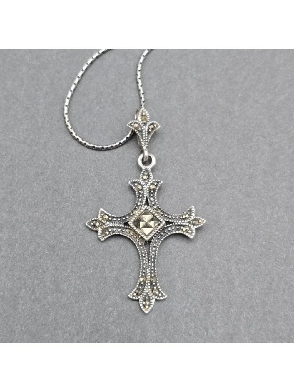 Vintage Sterling Silver Marcasite Cross Pendant Necklace Statement Gothic Style - Picture 3 of 12